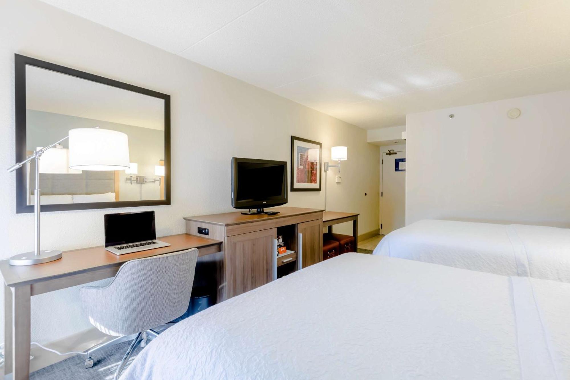 Hampton Inn St Charles St Peters Saint Charles Екстер'єр фото