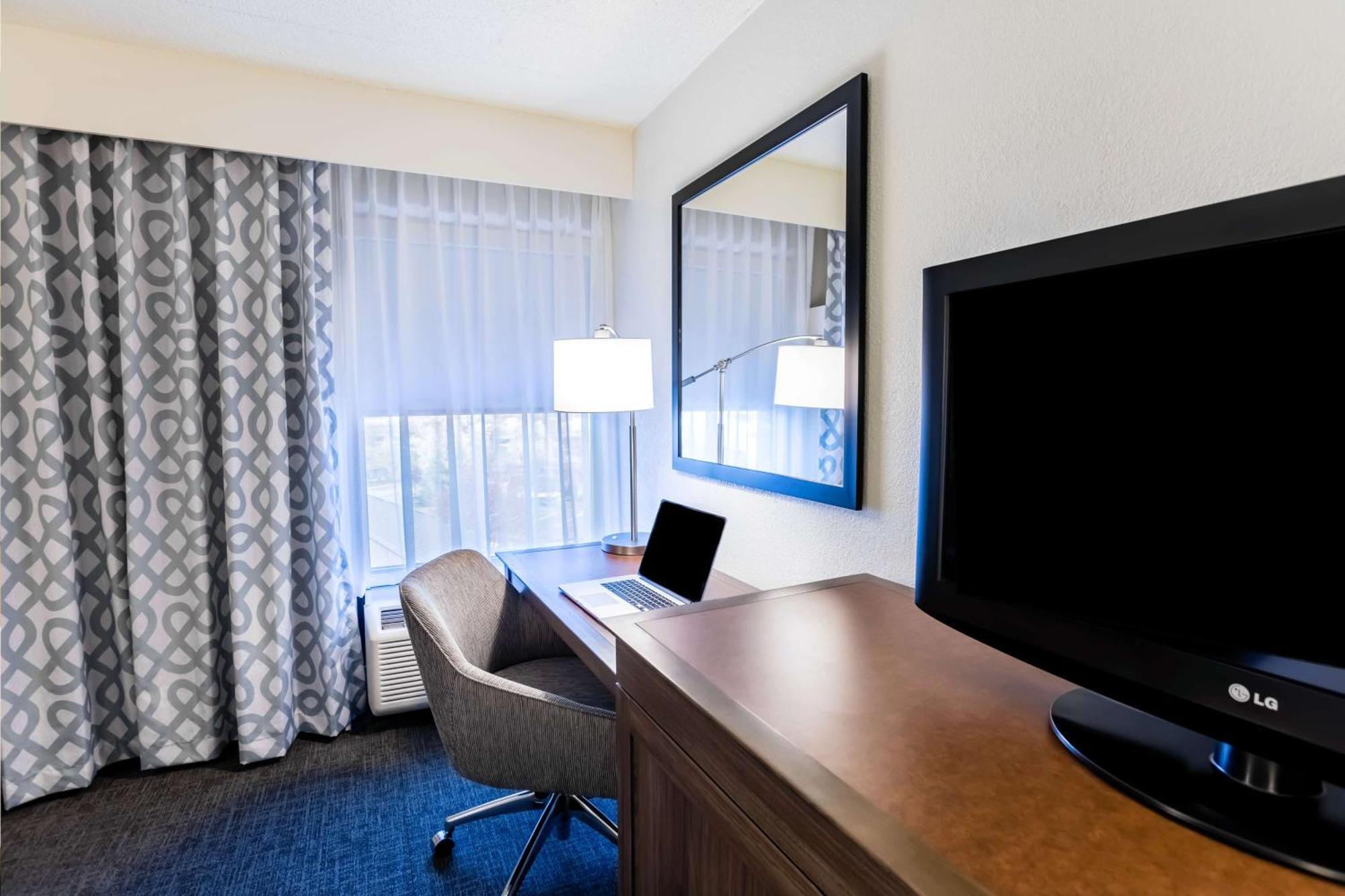 Hampton Inn St Charles St Peters Saint Charles Екстер'єр фото