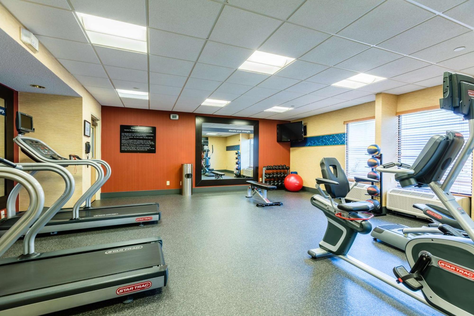 Hampton Inn St Charles St Peters Saint Charles Екстер'єр фото