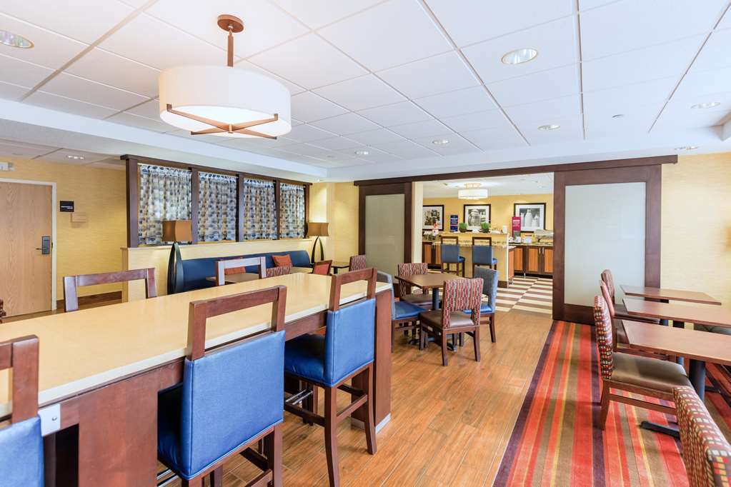 Hampton Inn St Charles St Peters Saint Charles Ресторан фото