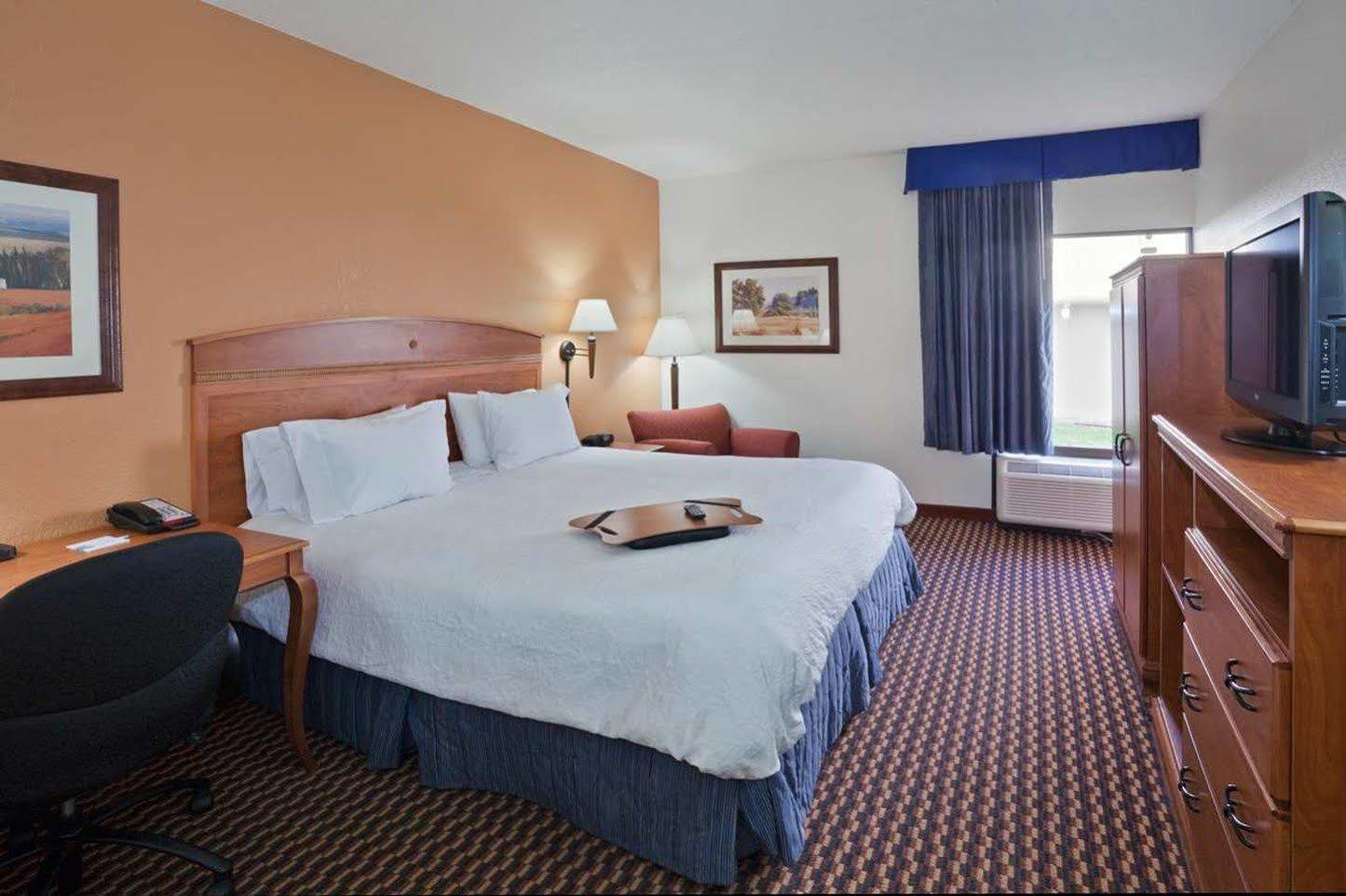 Hampton Inn St Charles St Peters Saint Charles Екстер'єр фото